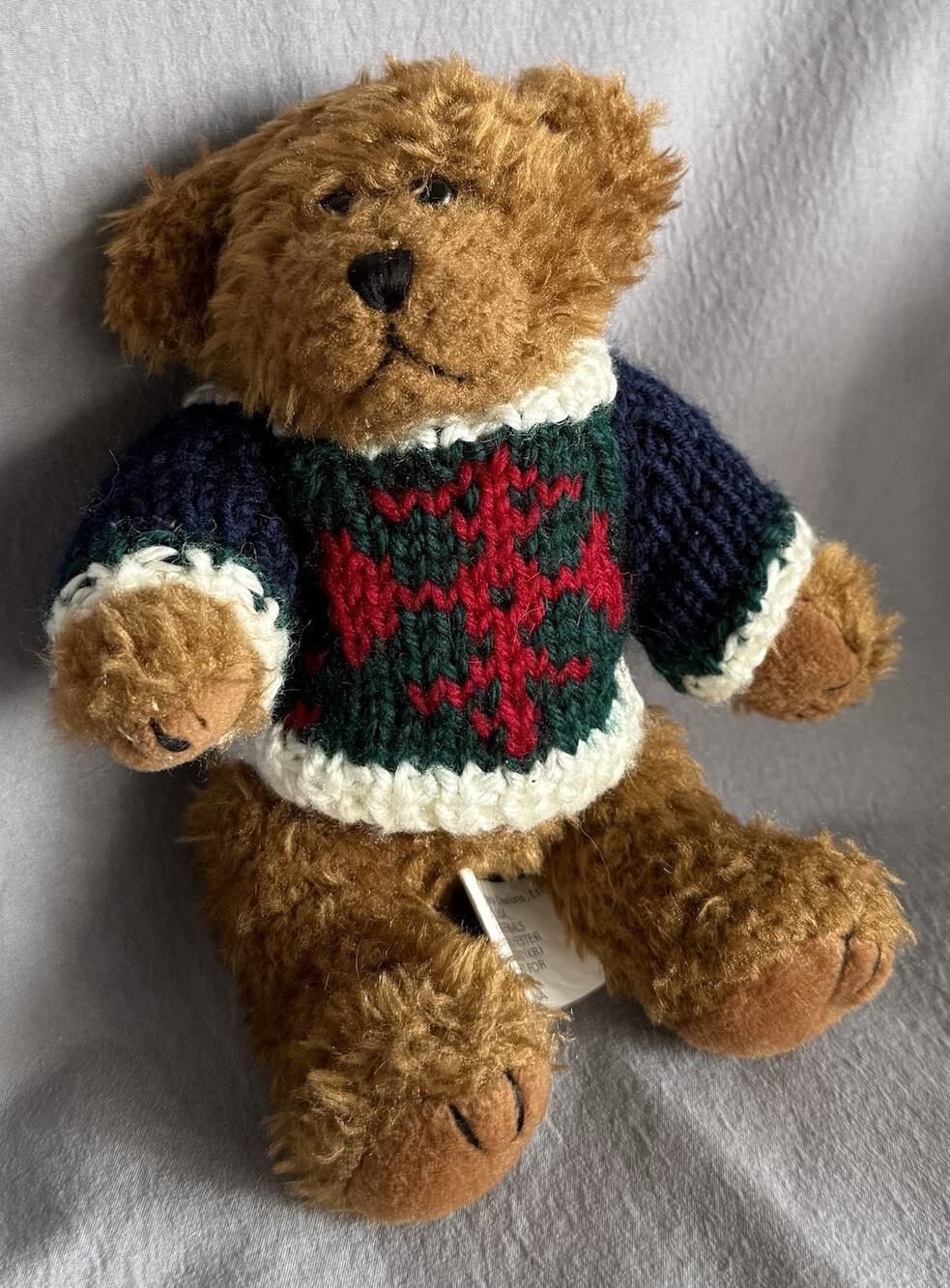 VTG 1996 Chrisha Playful Plush Jointed Teddy Bear in Christmas Holiday Sweater